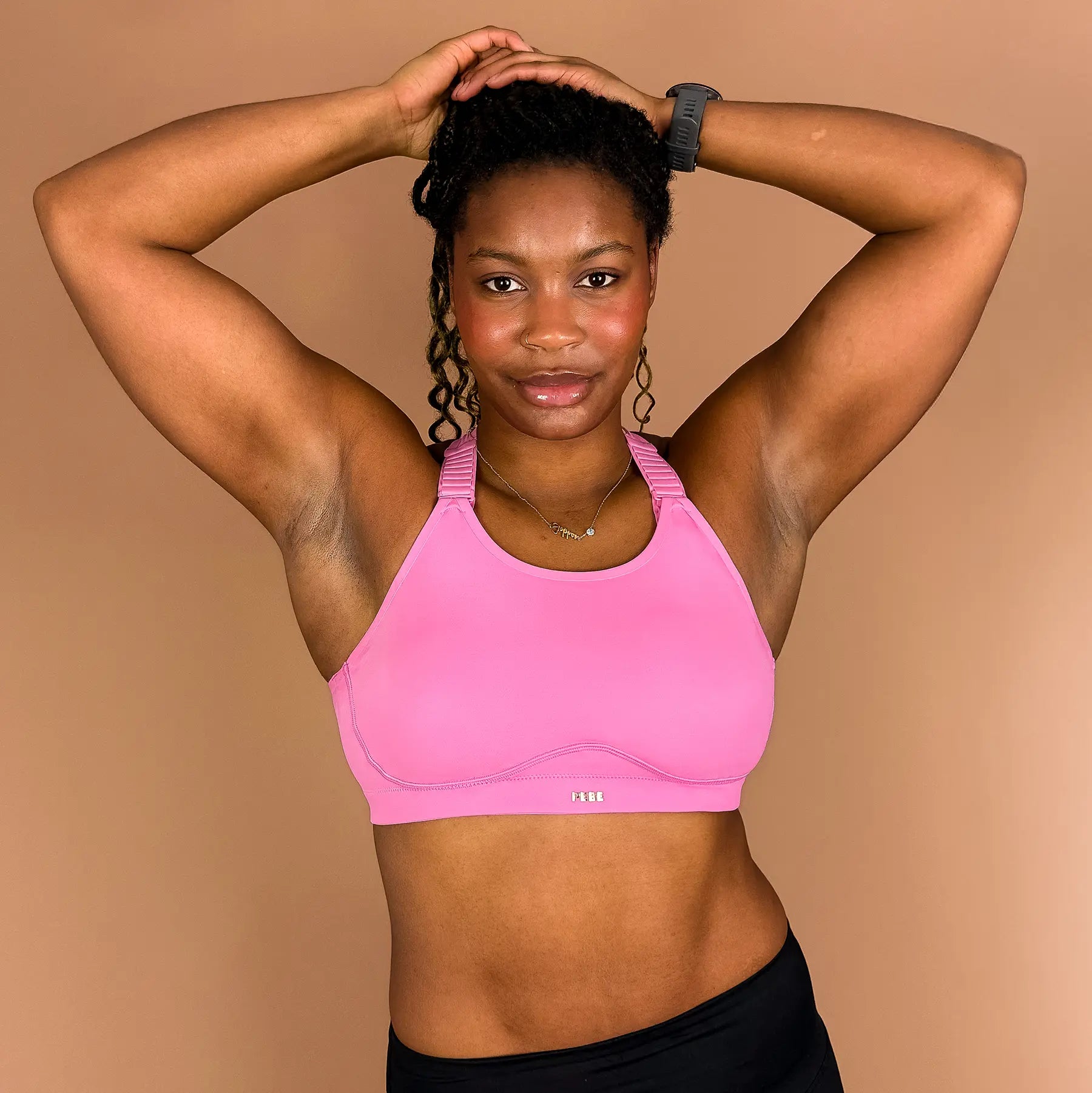 Athlete wearing Cloud sports bra designed for HYROX training, combining comfort, support and flexibility.